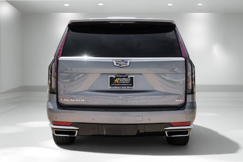 Used 2021 Cadillac Escalade Premium Luxury Platinum AWD/4WD image 8