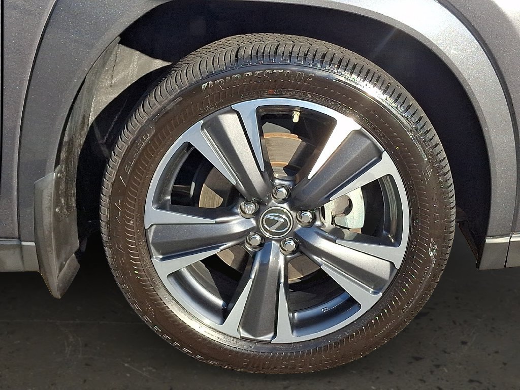 Used 2024 Lexus UX 250h AWD w/ Premium Package image 10