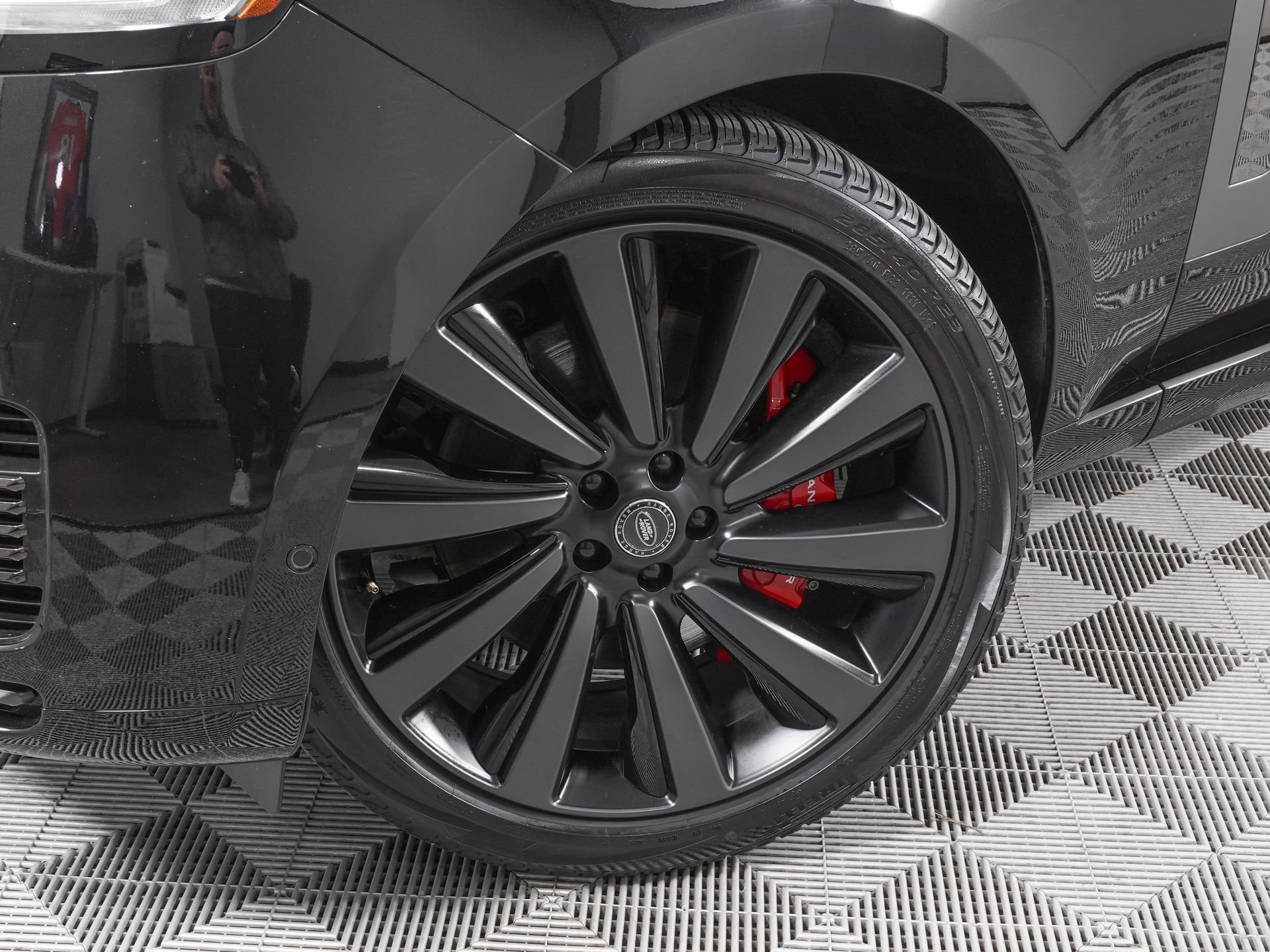 Used 2024 Land Rover Range Rover SV image 33