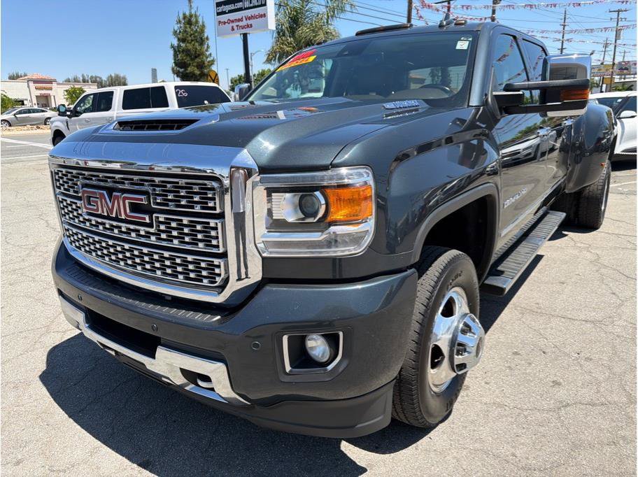 Used 2018 GMC Sierra 3500 Denali w/ Duramax Plus Package AWD/4WD image 22