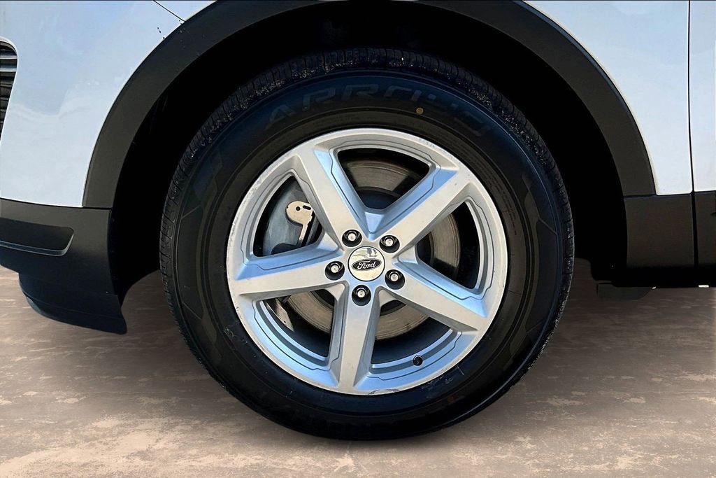 Used 2019 Ford Explorer XLT FWD image 36