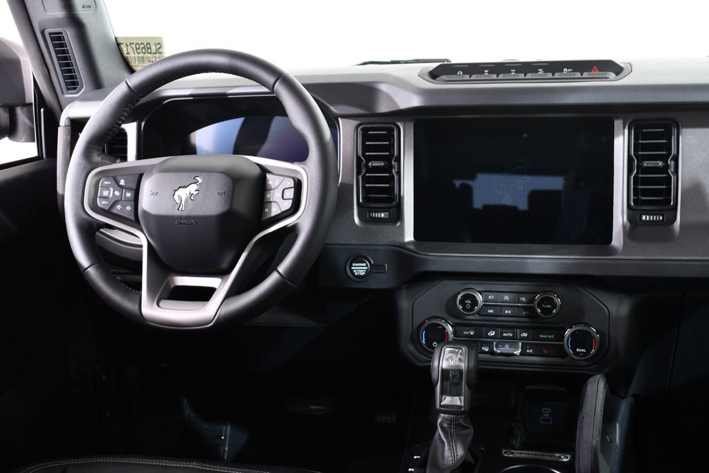 New 2025 Ford Bronco Badlands image 8