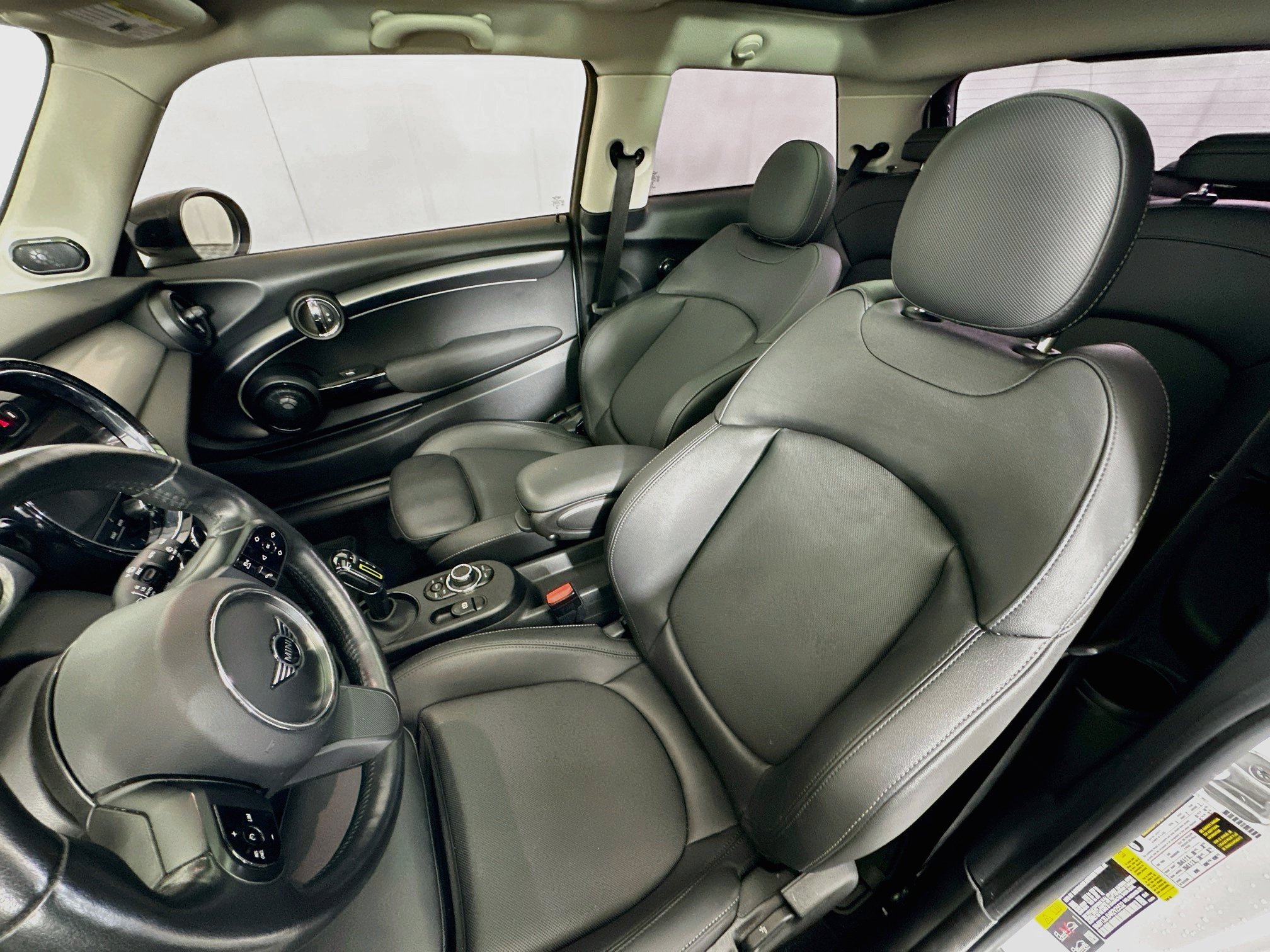 Used 2024 MINI Cooper SE FWD image 13
