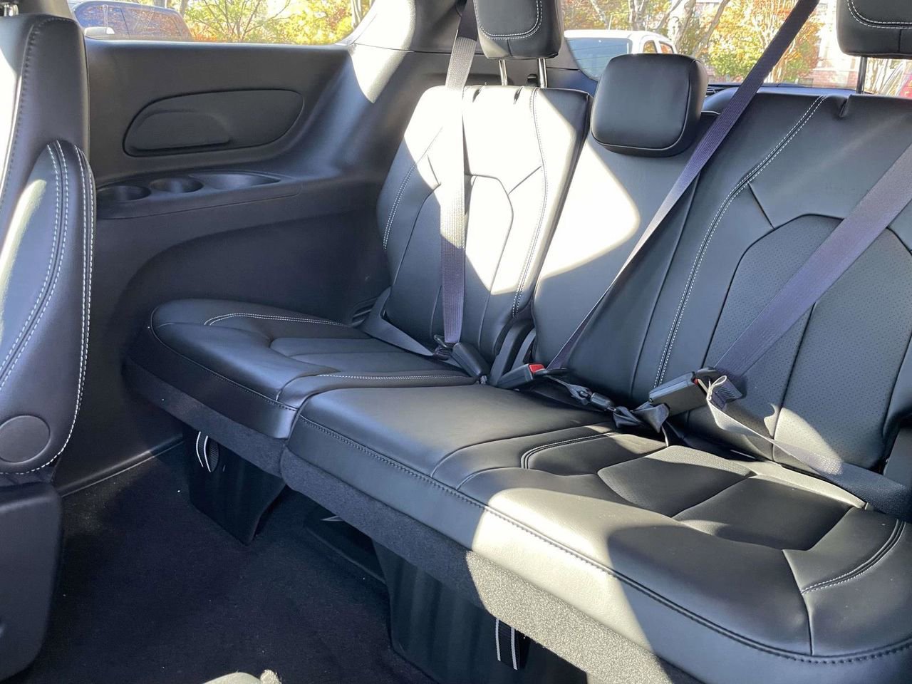 New 2026 Chrysler Pacifica Select FWD image 29