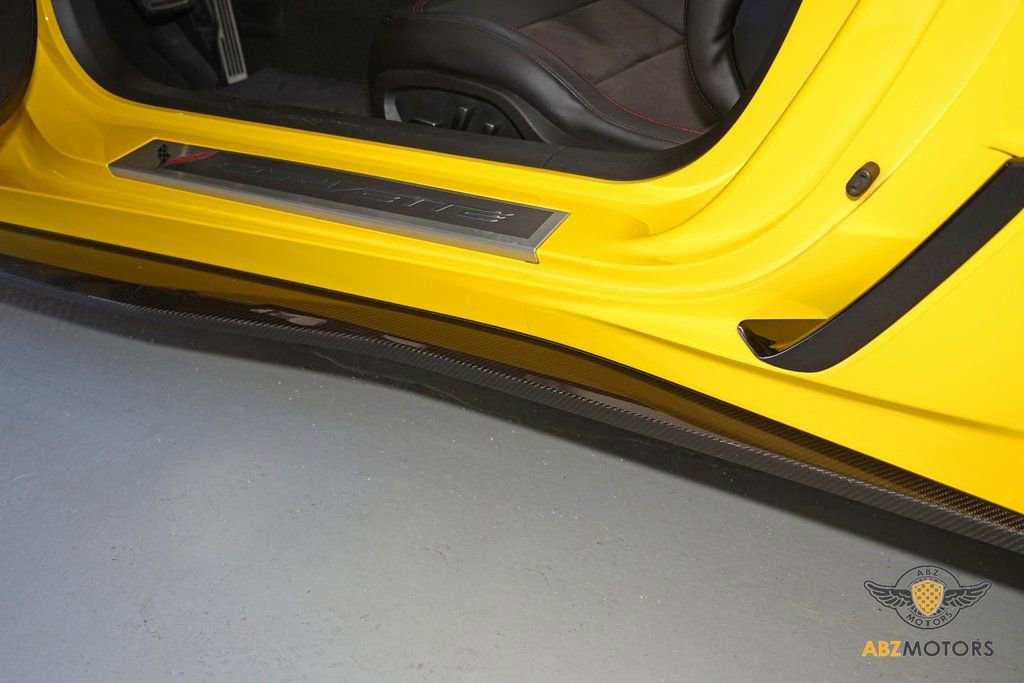 Used 2015 Chevrolet Corvette Z06 RWD image 9