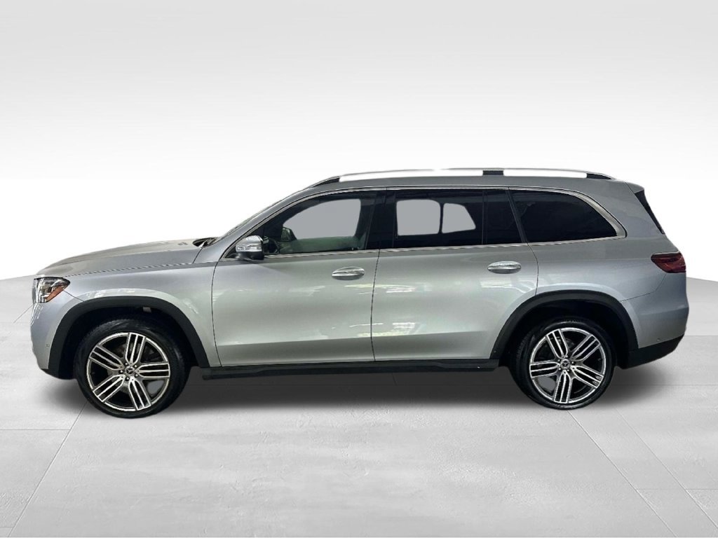 Used 2025 Mercedes-Benz GLS 450 4MATIC image 29
