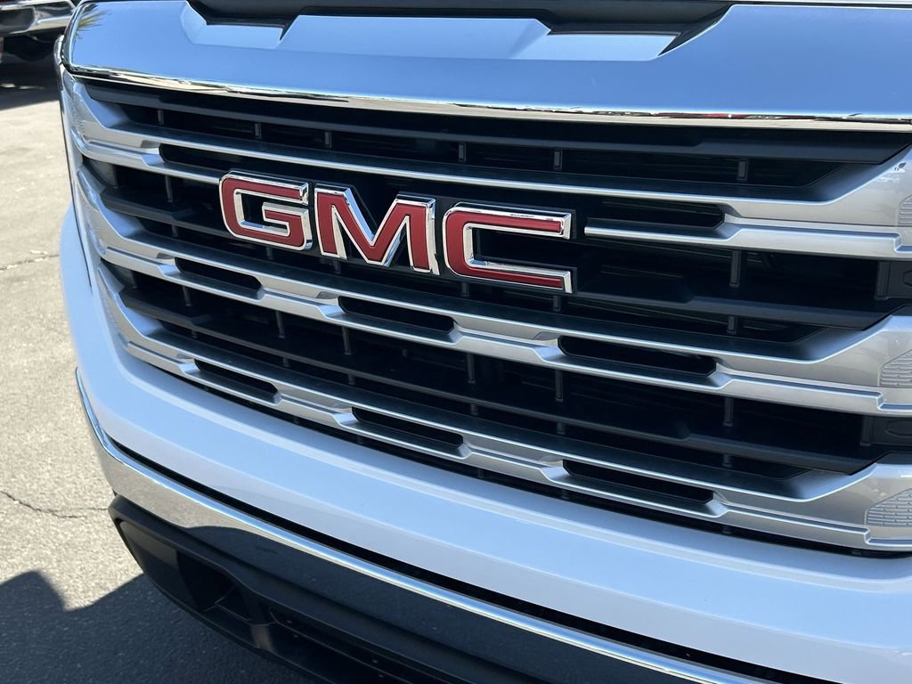 Used 2025 GMC Sierra 1500 SLE image 30