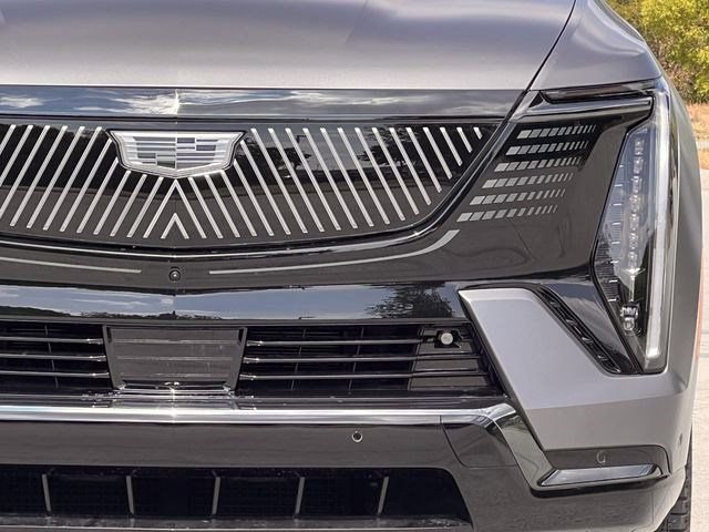 New 2026 Cadillac Escalade IQL Sport 2 w/ LPO, ONYX Package AWD/4WD image 8