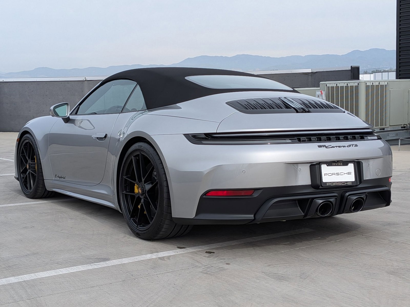 New 2026 Porsche 911 Carrera GTS RWD image 3