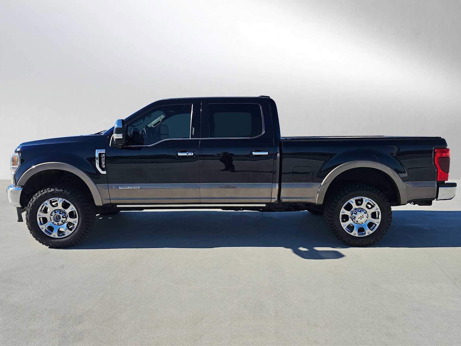Used 2022 Ford F250 King Ranch w/ King Ranch Ultimate Package image 6