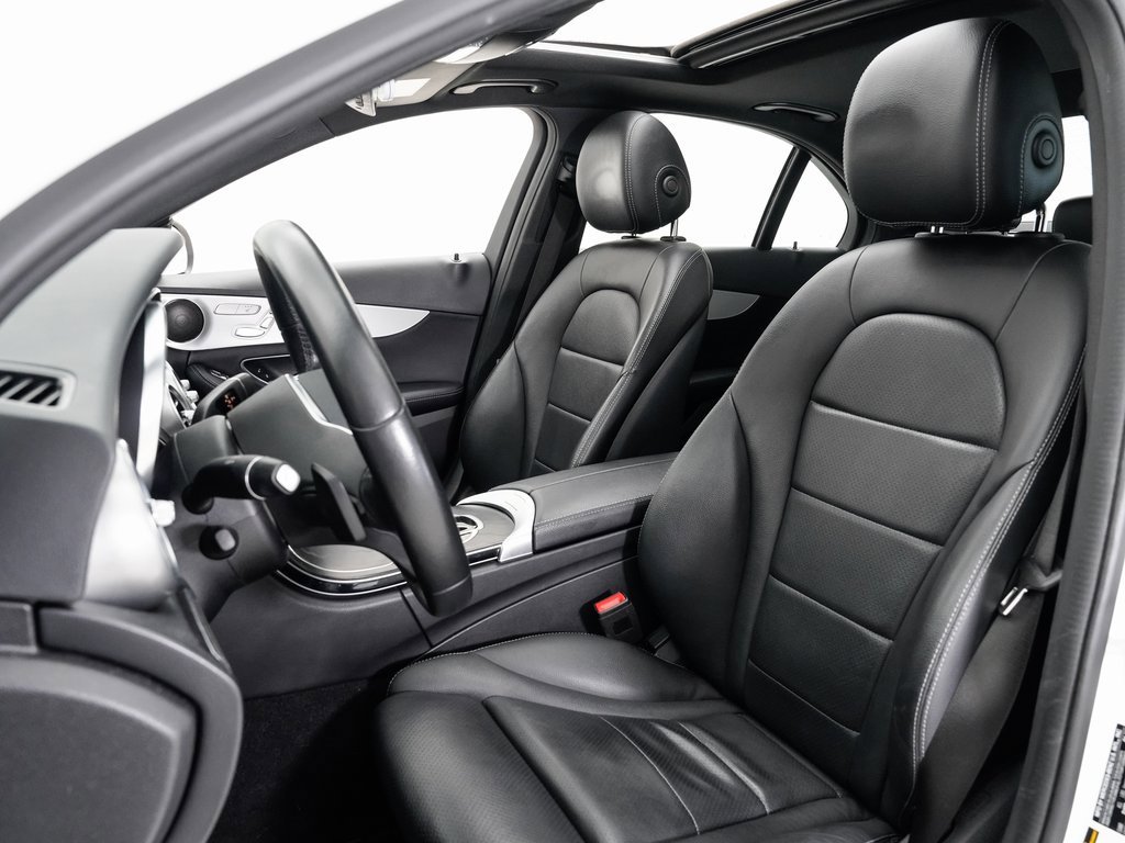 Used 2019 Mercedes-Benz C 300 Sedan image 5