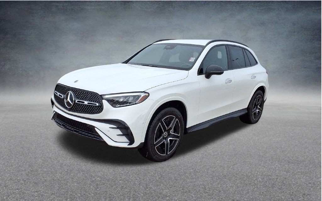 Used 2025 Mercedes-Benz GLC 300 image 3