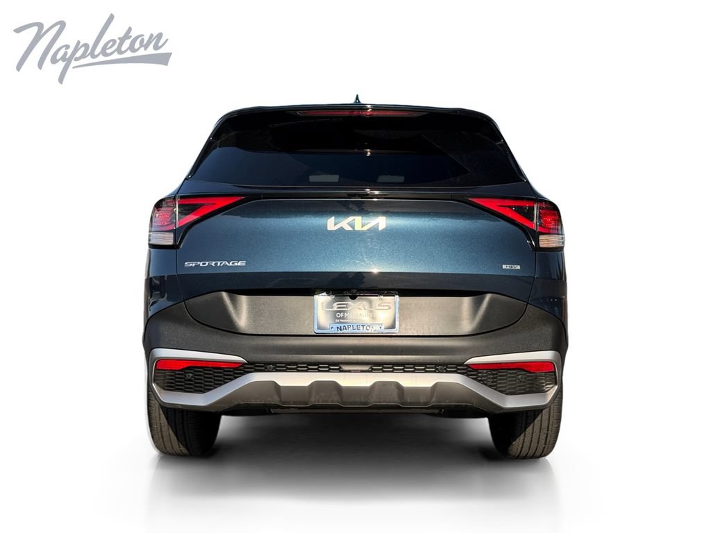 Used 2023 Kia Sportage EX AWD/4WD image 4