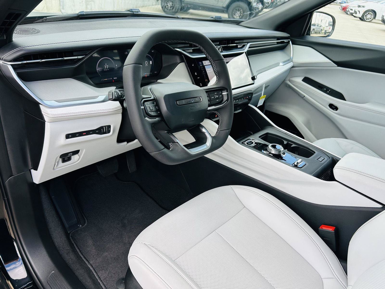 New 2026 Jeep Cherokee Limited AWD/4WD image 15