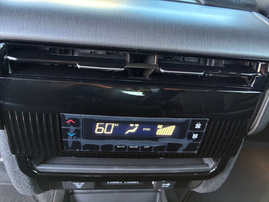 New 2026 Jeep Grand Wagoneer 4WD w/ Premium Group I image 25