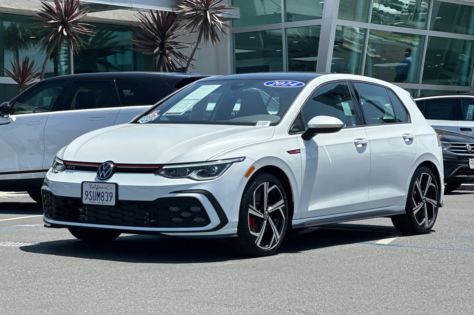 Used 2024 Volkswagen GTI SE image 8