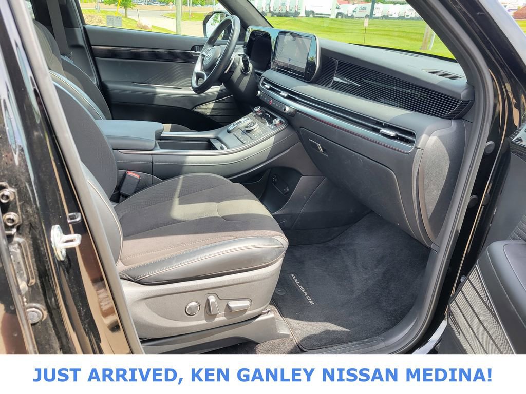 Used 2025 Hyundai Palisade Calligraphy AWD/4WD image 25