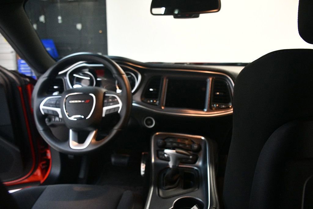 Used 2017 Dodge Challenger R/T Scat Pack image 5