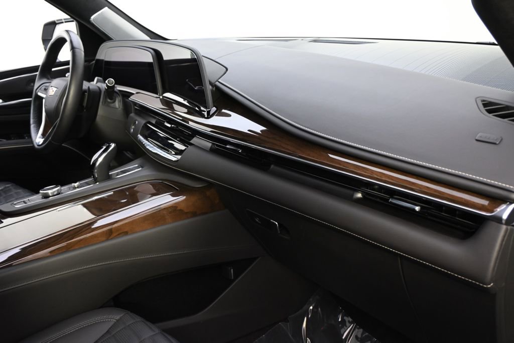 Certified 2024 Cadillac Escalade Sport Platinum w/ LPO, ONYX Package image 15