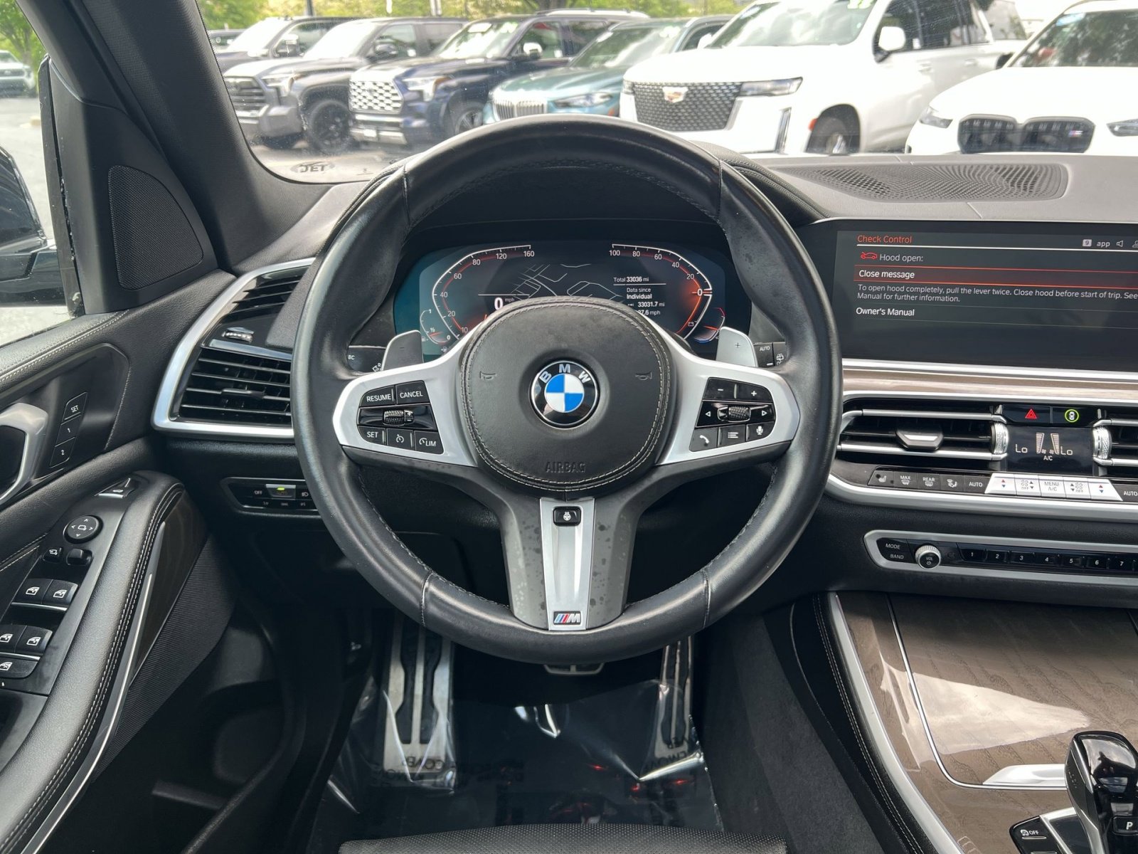 Used 2023 BMW X5 xDrive40i w/ M Sport Package AWD/4WD image 16