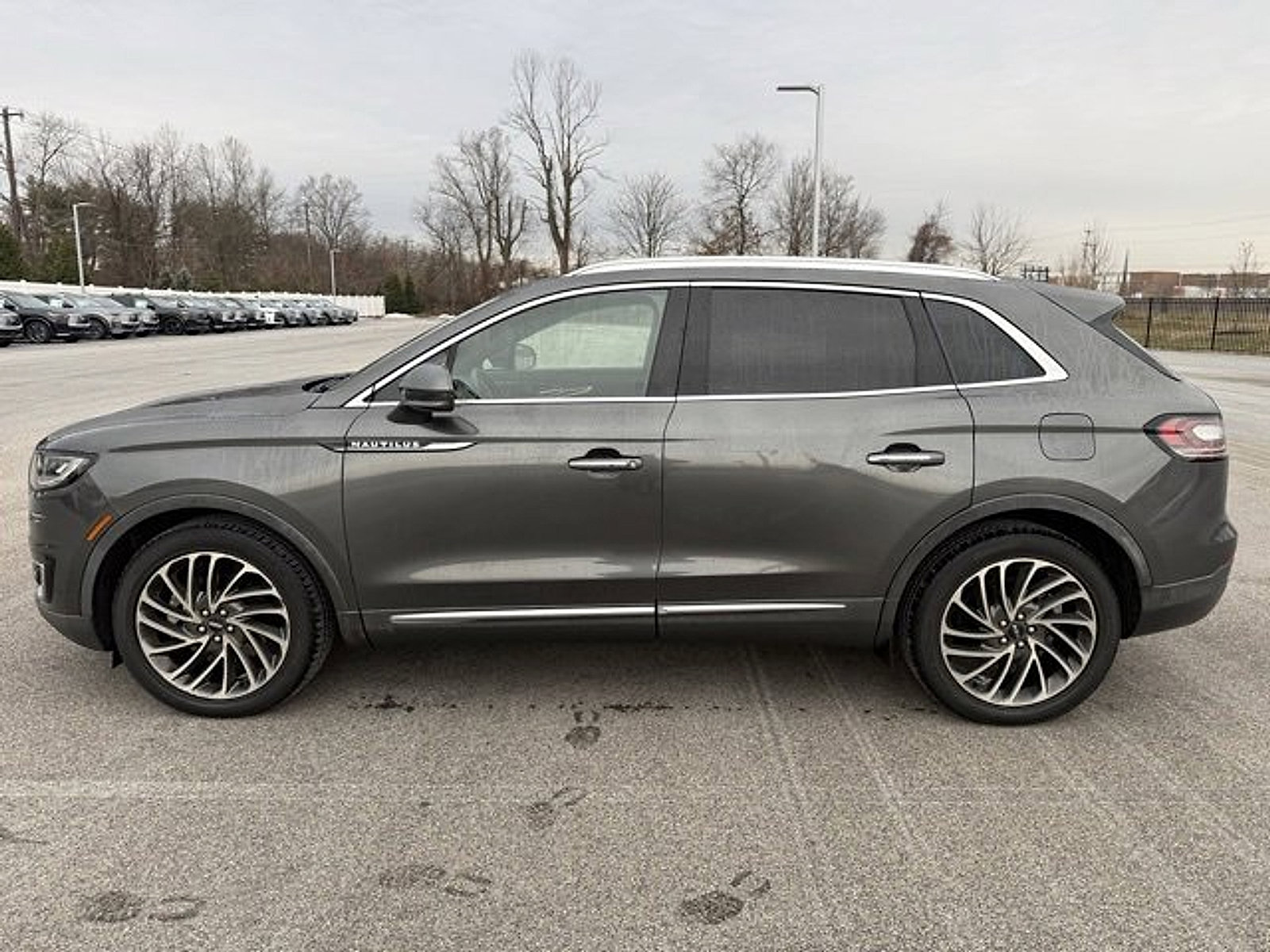 Used 2019 Lincoln Nautilus Reserve w/ Cargo Utility Package image 3