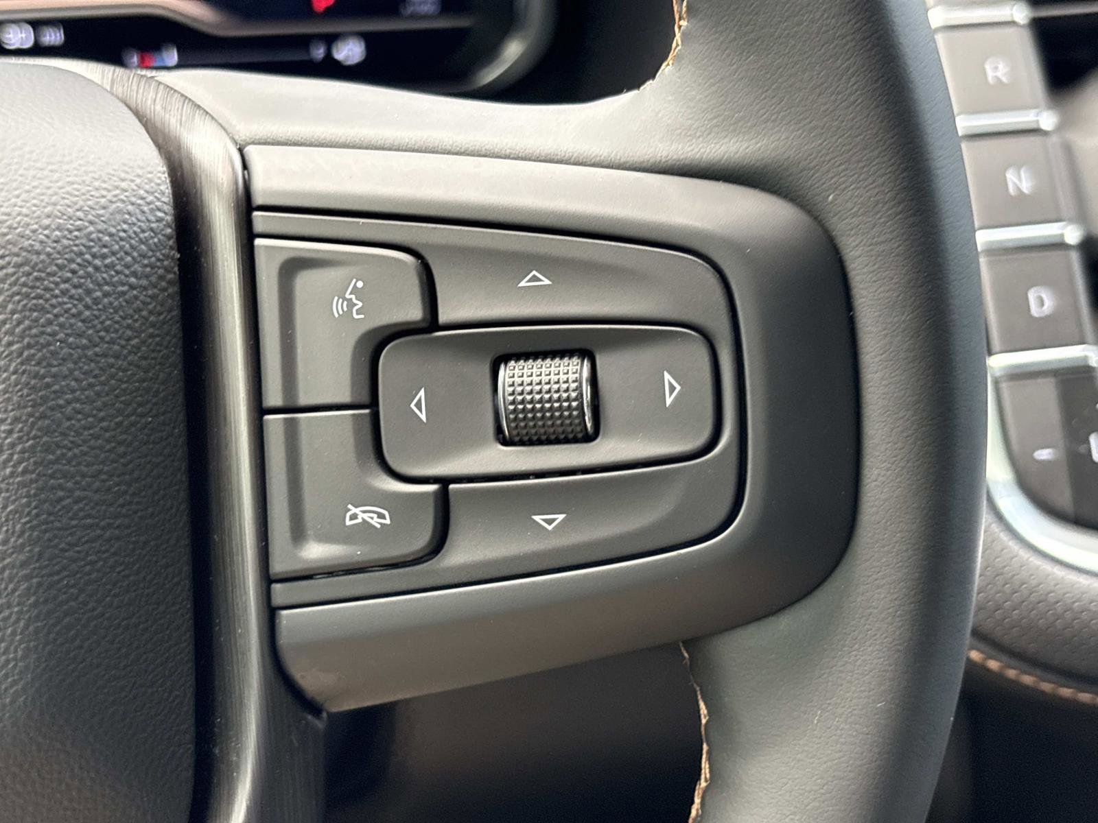 Certified 2024 GMC Yukon AT4 w/ Technology Package AWD/4WD image 20