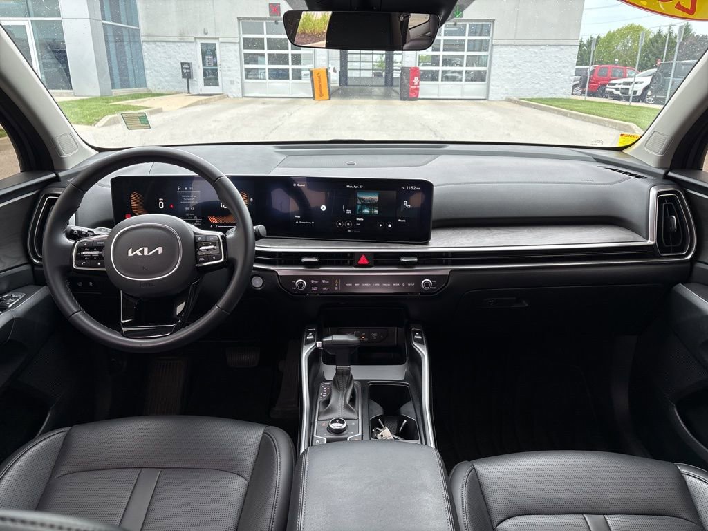 Used 2025 Kia Sorento X-Line EX AWD/4WD image 10