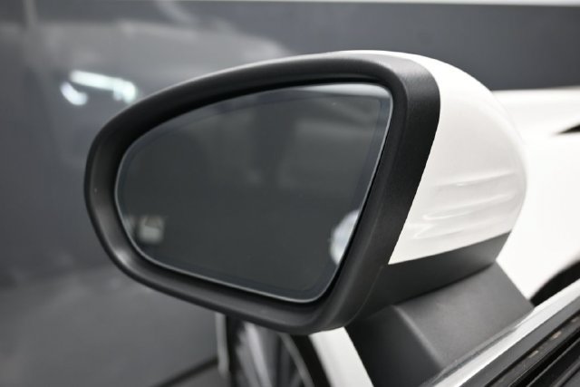 Used 2022 Mercedes-Benz CLA 250 4MATIC image 4