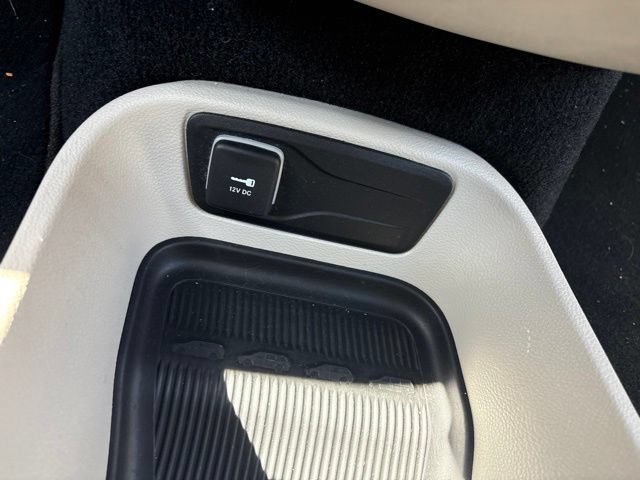 Used 2023 Chrysler Pacifica Touring-L FWD image 35
