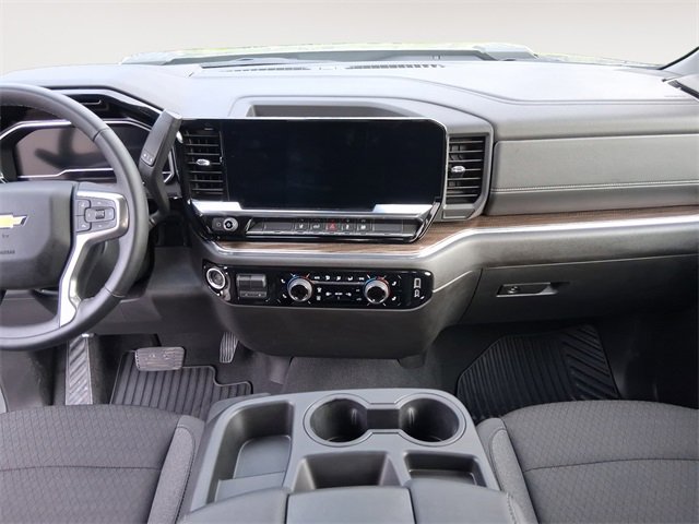 Used 2025 Chevrolet Silverado 3500 LT image 10