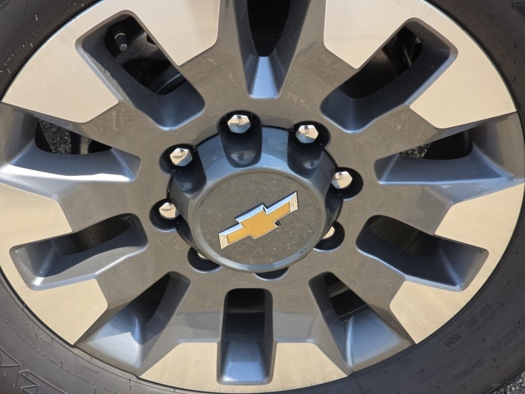 New 2026 Chevrolet Silverado 2500 LT w/ All Star Edition AWD/4WD image 9