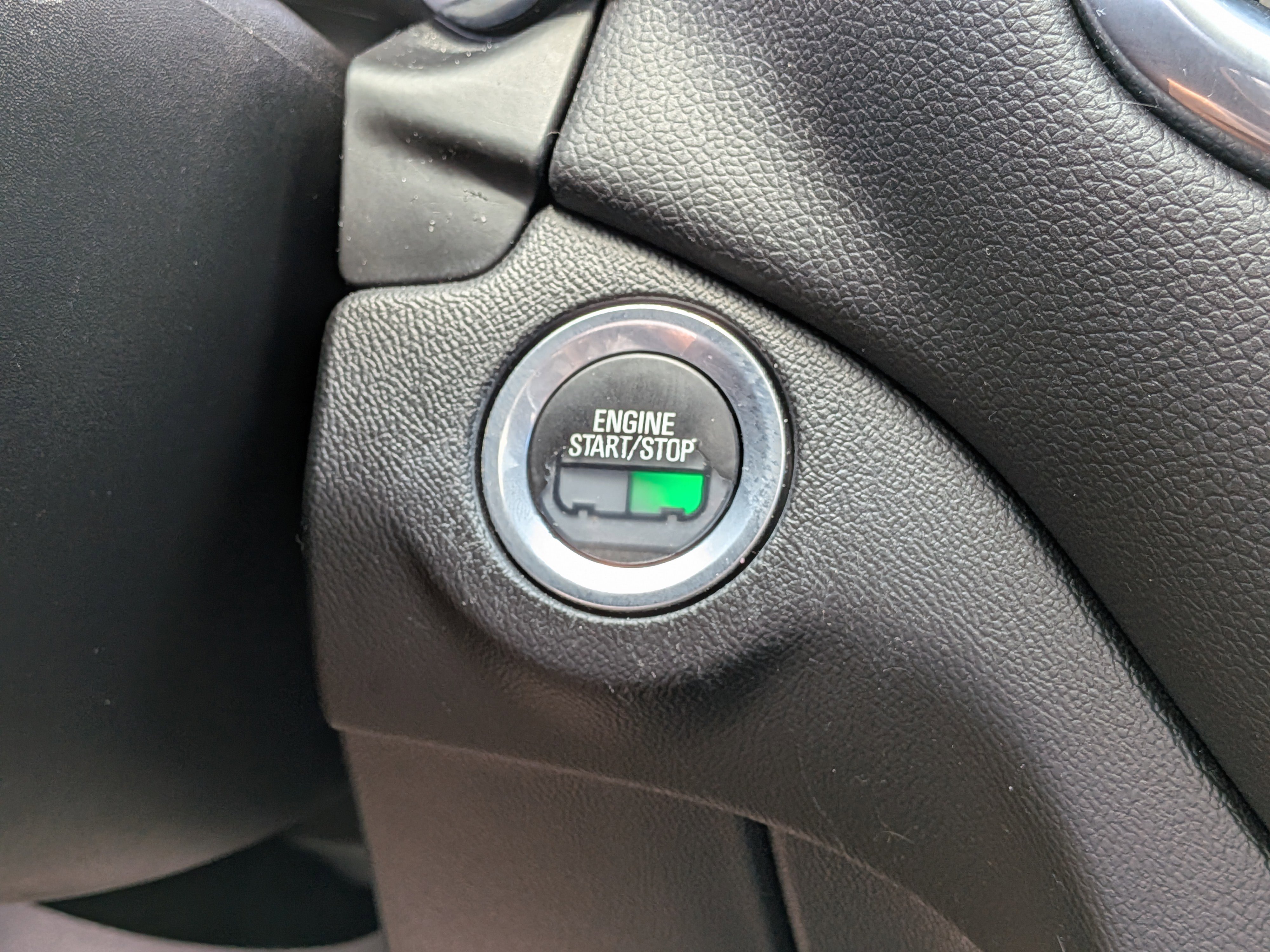 Used 2018 Chevrolet Equinox LT FWD image 31
