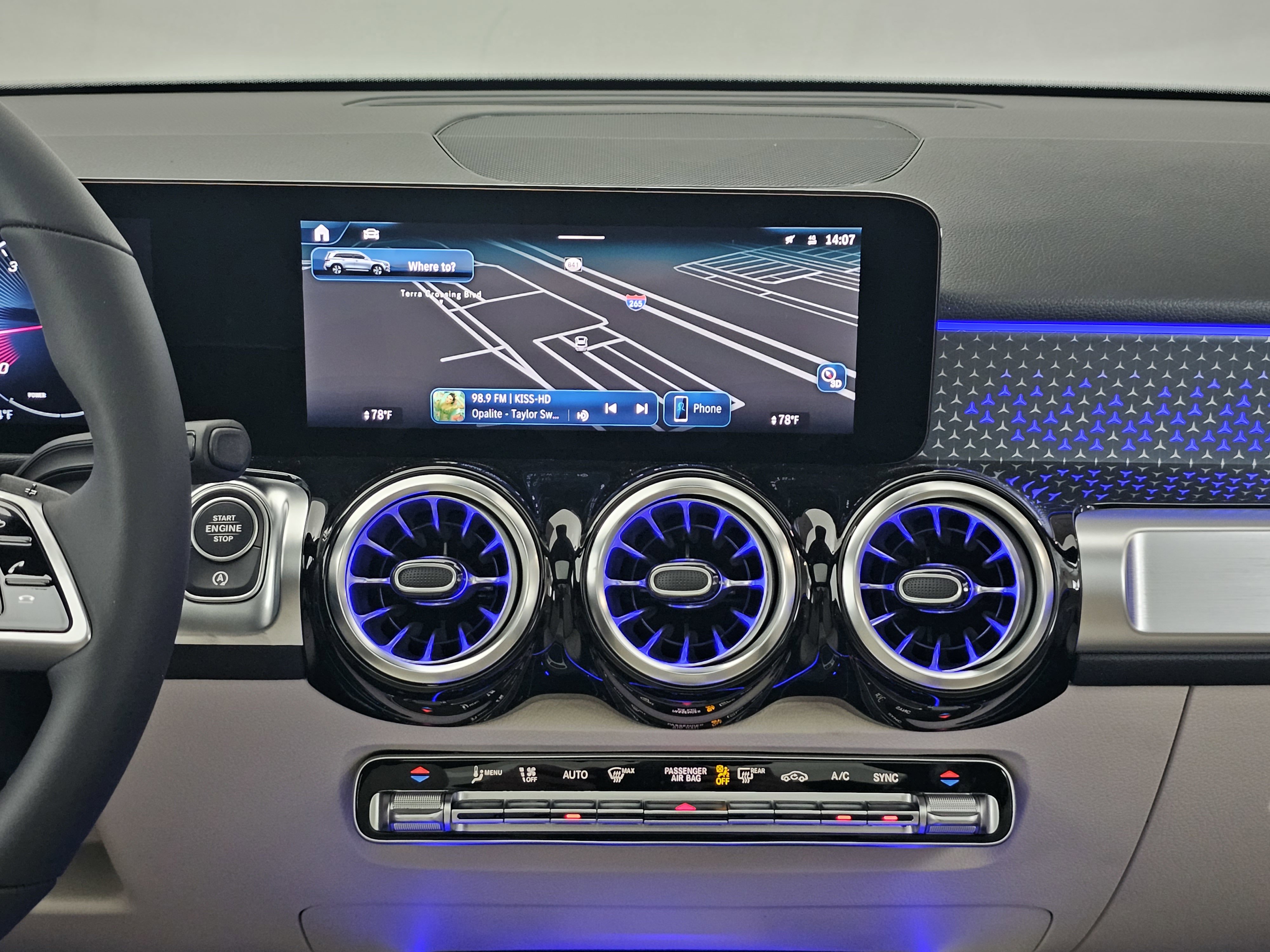 New 2026 Mercedes-Benz GLB 250 4MATIC image 38