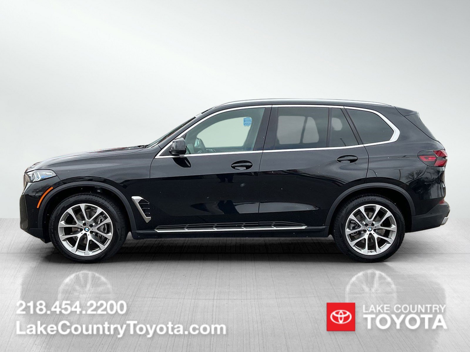 Used 2026 BMW X5 xDrive40i AWD/4WD image 2
