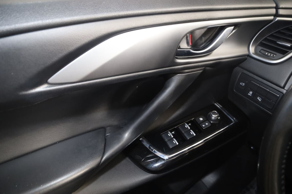 Used 2023 MAZDA CX-9 Touring Plus AWD/4WD image 35