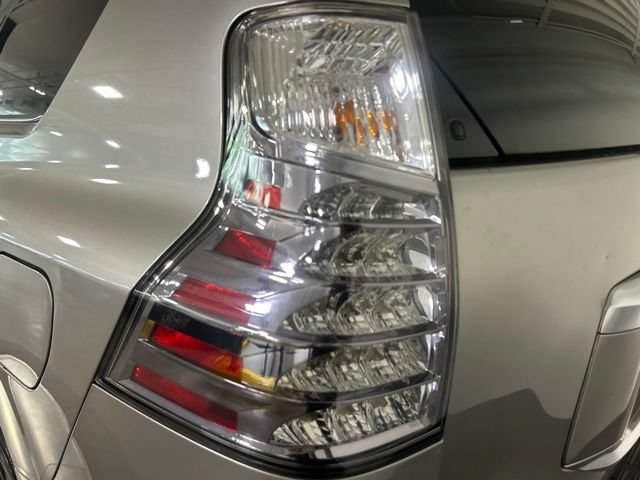Used 2020 Lexus GX 460 Premium w/ Premium Package AWD/4WD image 41