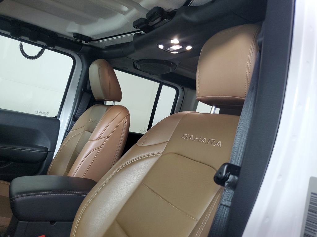 Used 2020 Jeep Wrangler Unlimited Sahara image 20