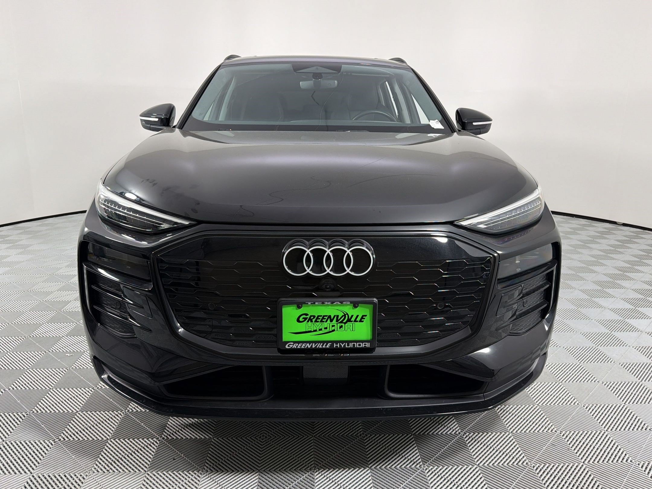 Used 2025 Audi Q6 e-tron Premium Plus w/ Premium Plus RWD image 6