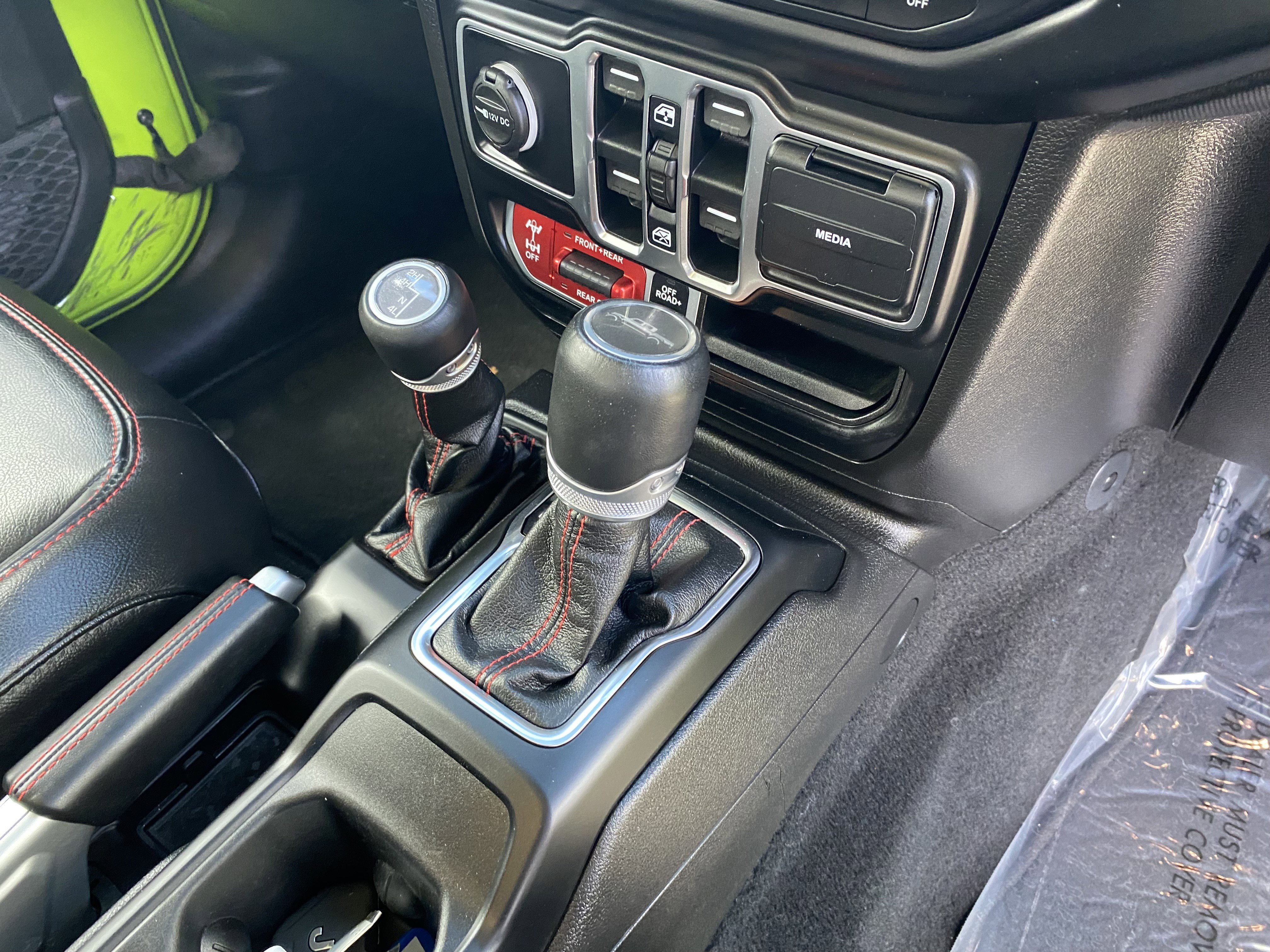 Used 2021 Jeep Gladiator Rubicon image 16