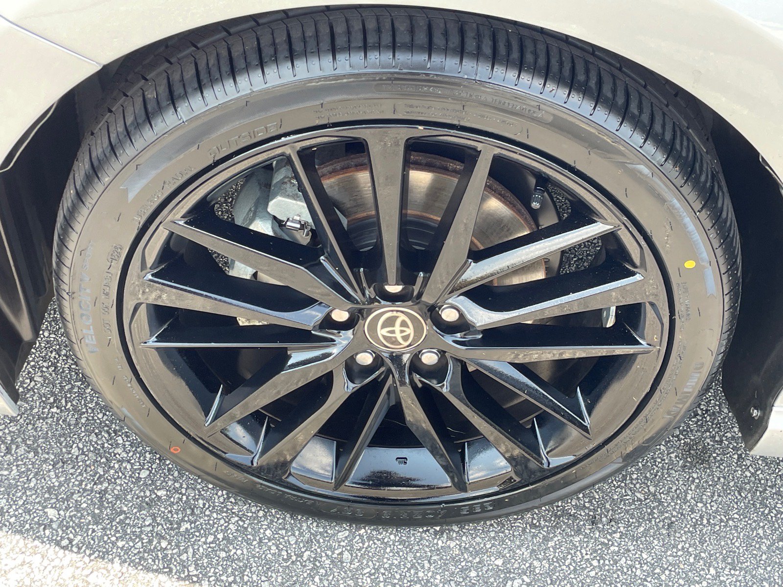 Used 2023 Toyota Camry XSE FWD image 6