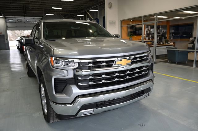 New 2026 Chevrolet Silverado 1500 LTZ w/ LTZ Premium Package image 3