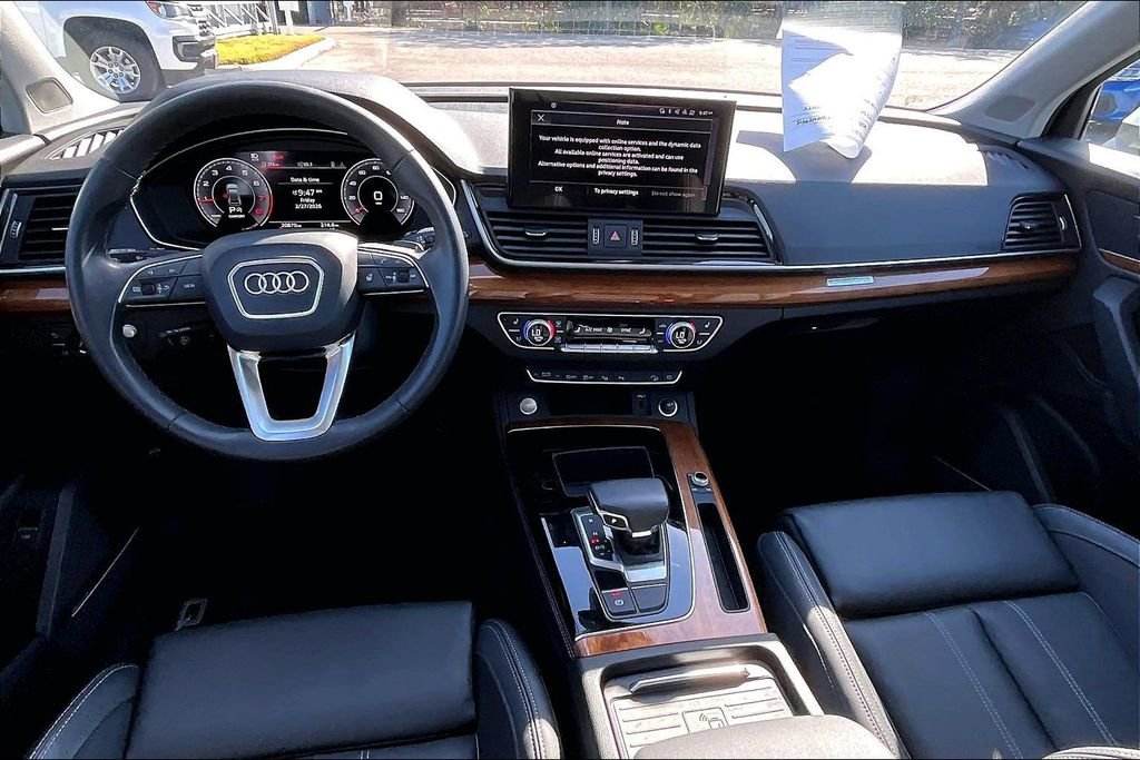 Certified 2023 Audi Q5 2.0T Prestige image 3