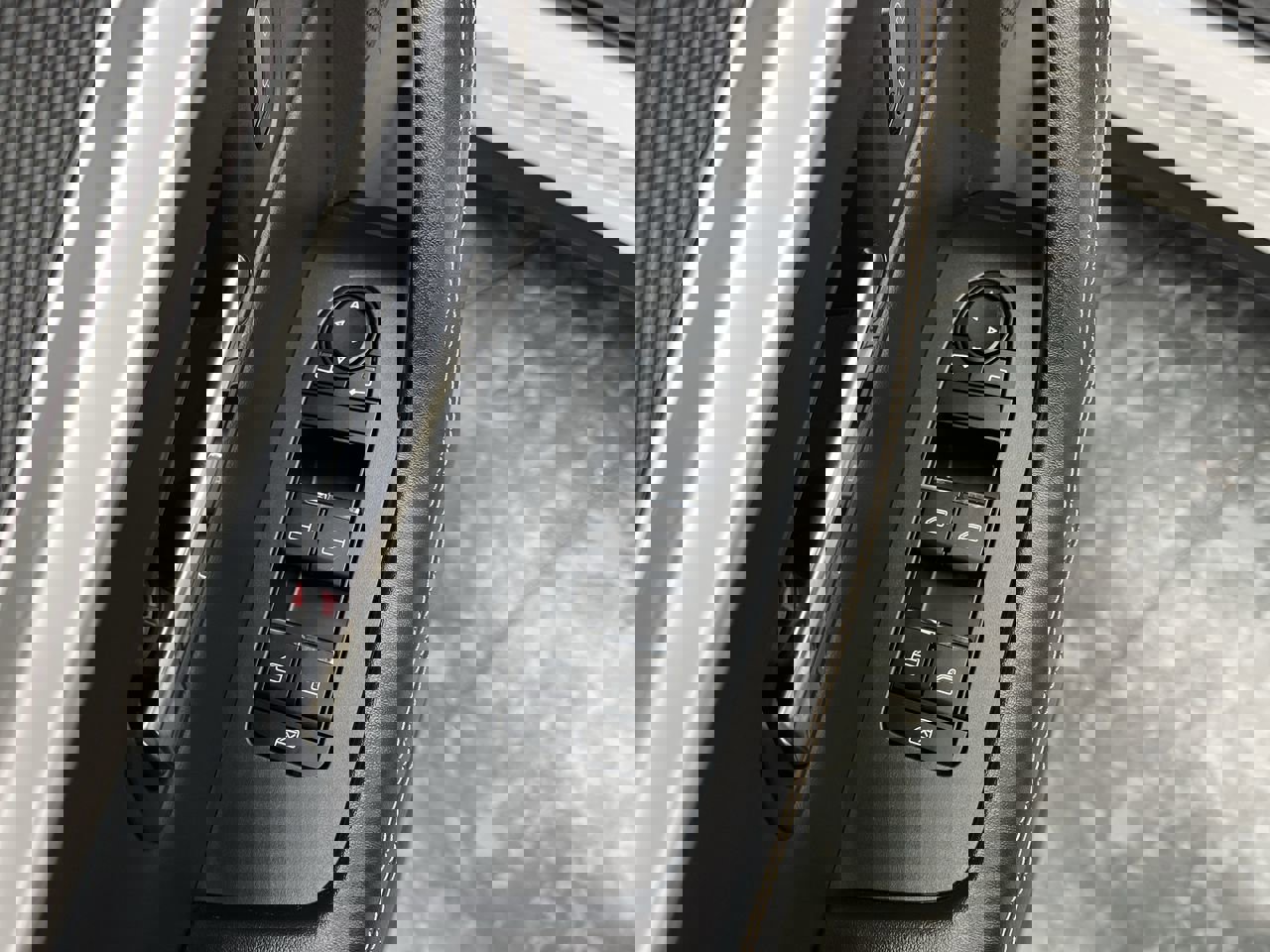 Certified 2025 MAZDA CX-90 Plug-In Hybrid w/Premium Sport image 10