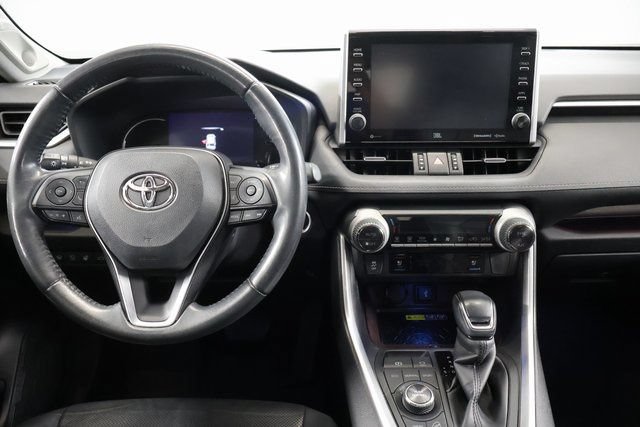 Used 2022 Toyota RAV4 Limited AWD/4WD image 16