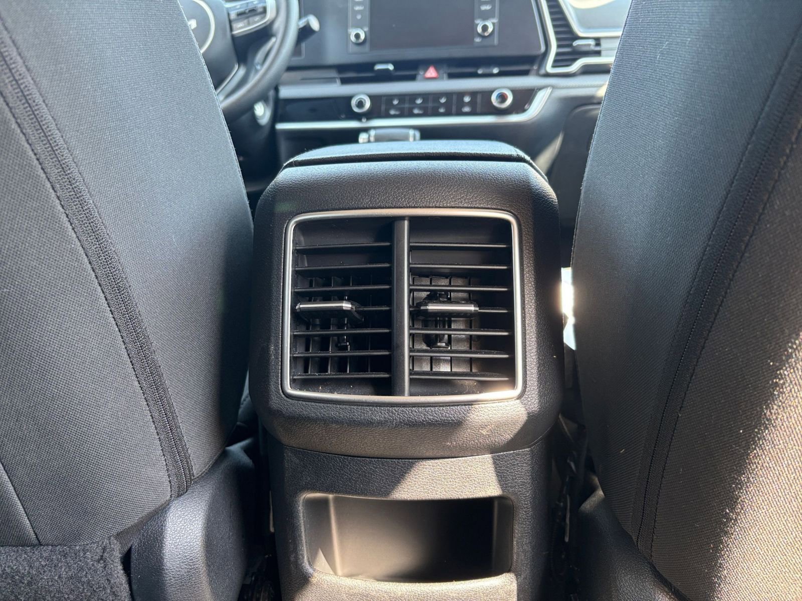 Used 2025 Kia Sportage LX FWD image 22