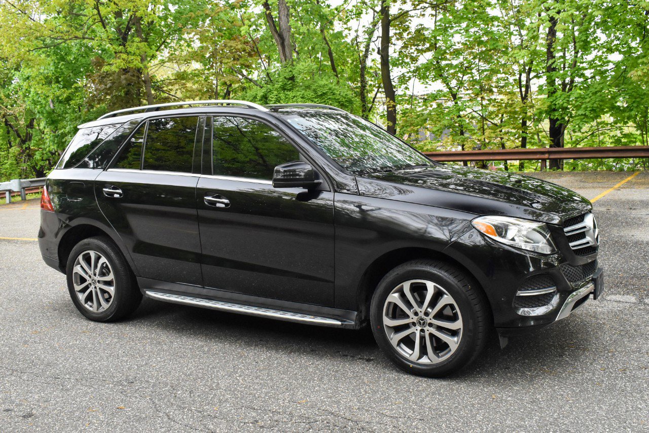 Used 2019 Mercedes-Benz GLE 400 4MATIC image 11