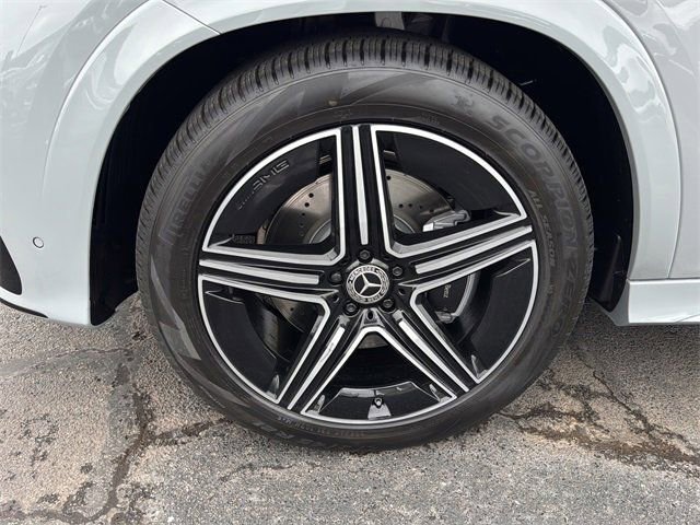 New 2026 Mercedes-Benz GLE 580 4MATIC image 9