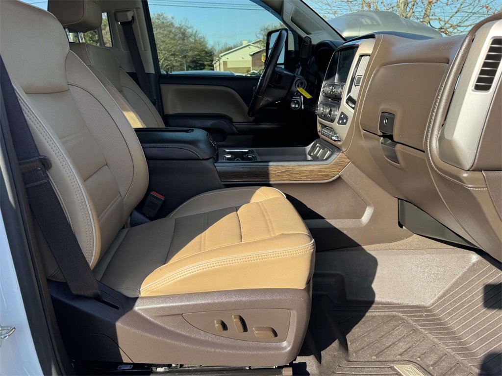 Used 2019 GMC Sierra 3500 Denali w/ Duramax Plus Package image 13