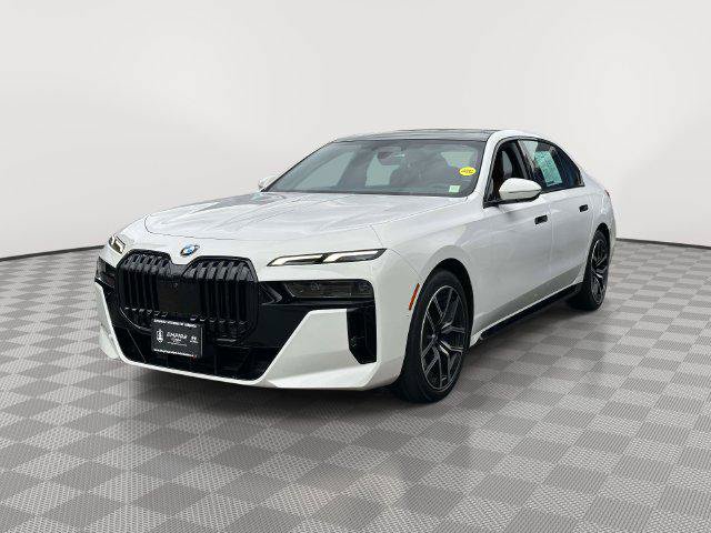 Used 2023 BMW 760i xDrive AWD/4WD image 5