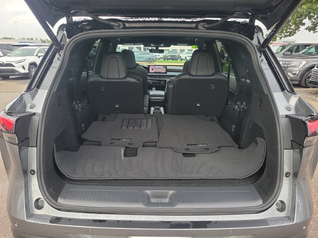 Certified 2026 INFINITI QX60 Sport w/ Dark Cargo Package AWD/4WD image 25